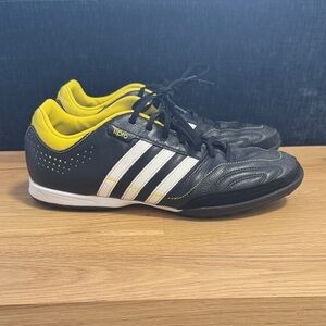 VINTAGE - ADIDAS 11Pro Nova Turf Cleats